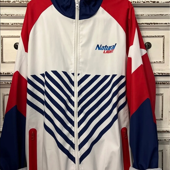 ❤️🤍💙 Men’s Windbreaker Size L Super nice in like new condition - Picture 4 of 14